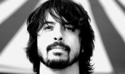 Дэйв Грол: история от Nirvana до Foo Fighters