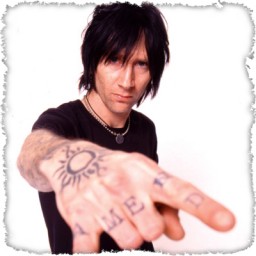 Шеннон Ларкин: биография ударника Godsmack